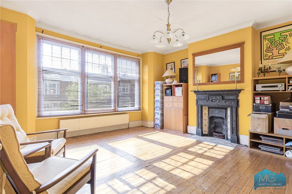 Property photo 2 of 16 Picture No. 05