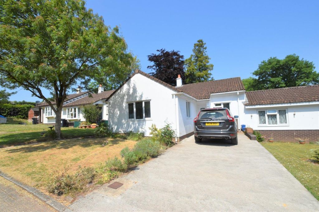 Property photo 1 of 8 Stoodleigh Seddons