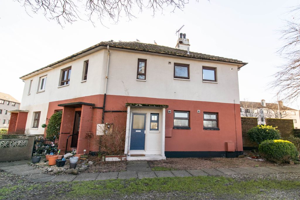 Property photo 1 of 20 Front Exterior