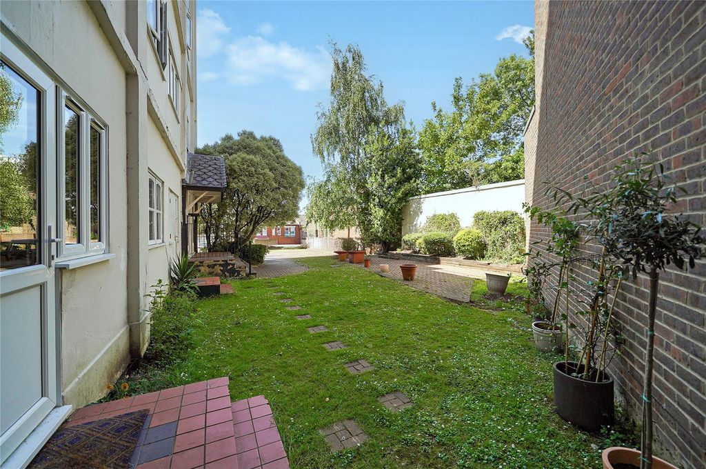 Property photo 2 of 14 Picture No. 08