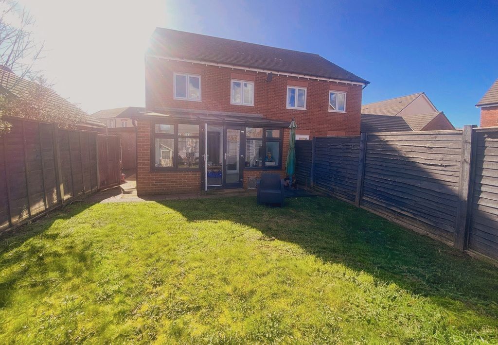 Property photo 2 of 17