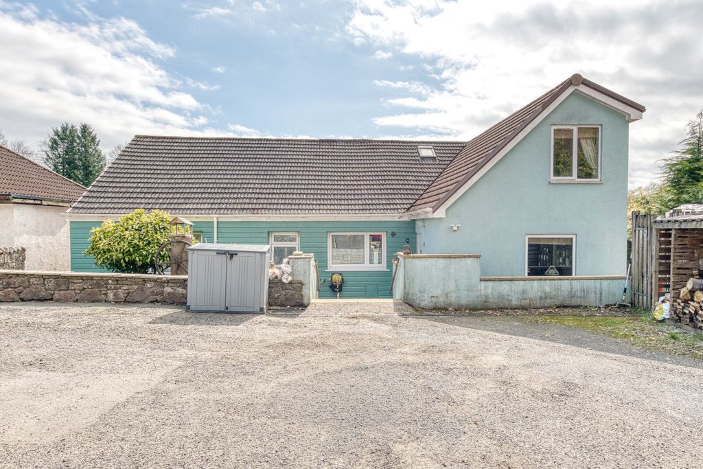 Property photo 1 of 59