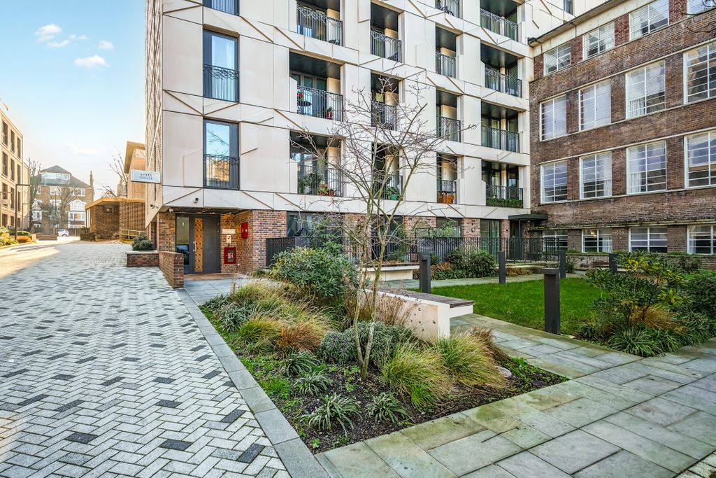 Property photo 3 of 19