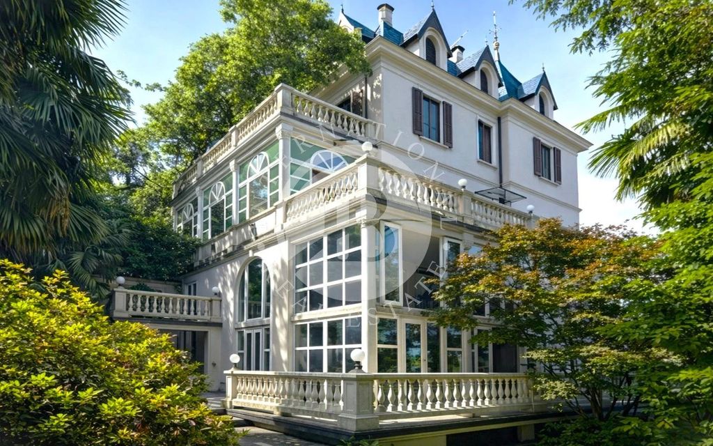 Property photo 1 of 34