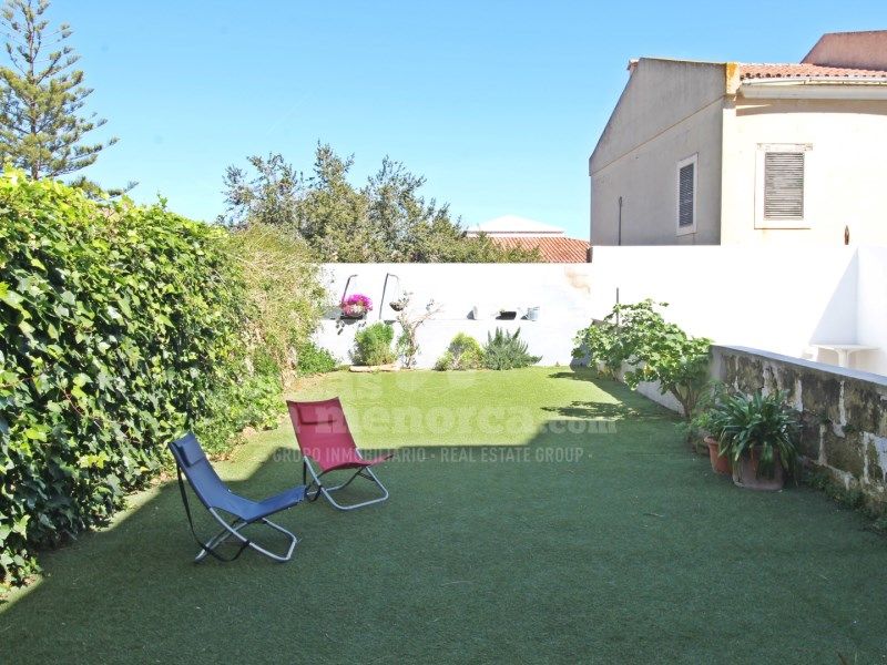 Property photo 1 of 35