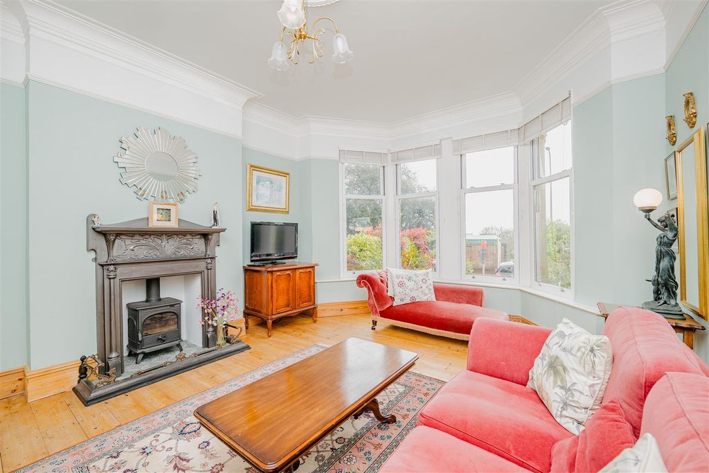 Property photo 2 of 45 P1413058.Jpg