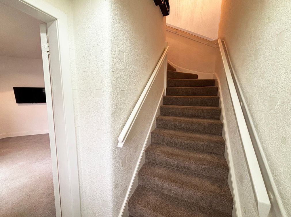 Property photo 3 of 28