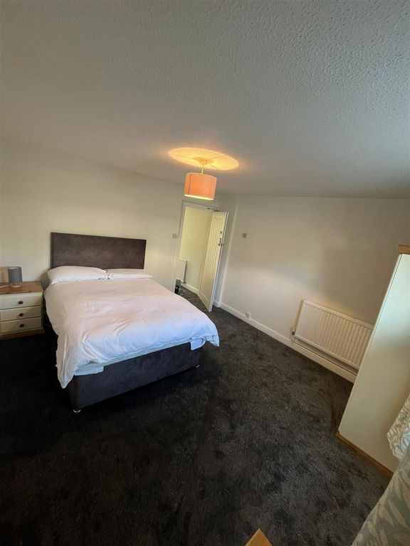 Property photo 1 of 5 Room 1