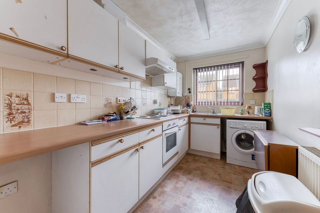 Property photo 2 of 15