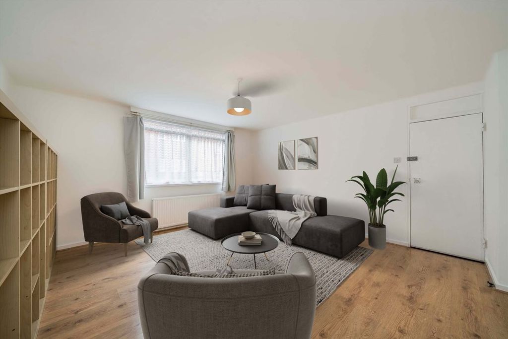 Property photo 1 of 5