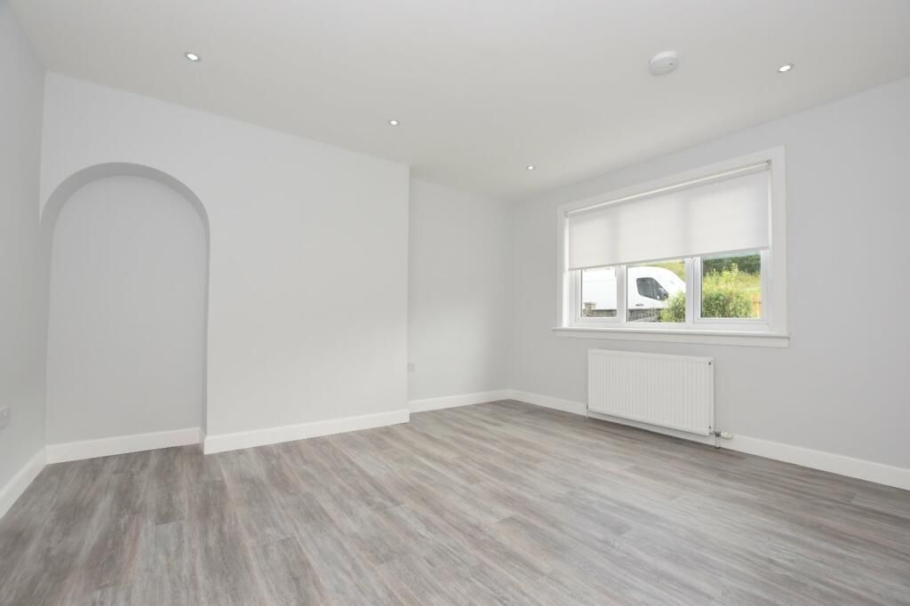 Property photo 2 of 8 2