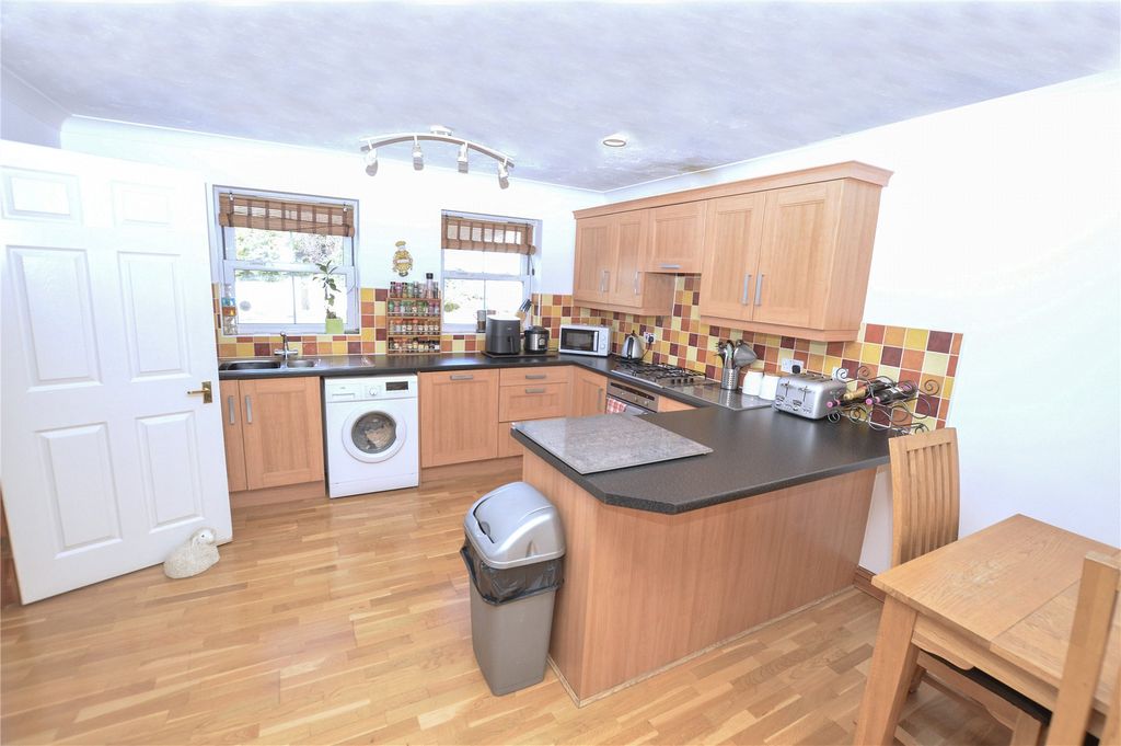 Property photo 2 of 12 2 - Picture No. 46