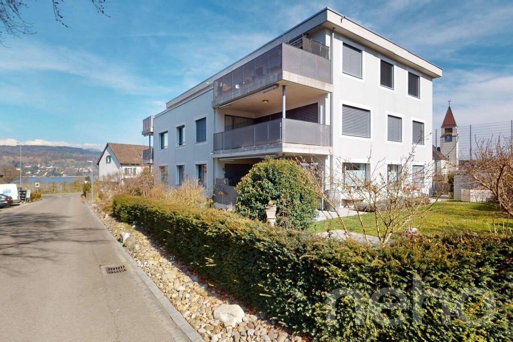 Property photo 3 of 12