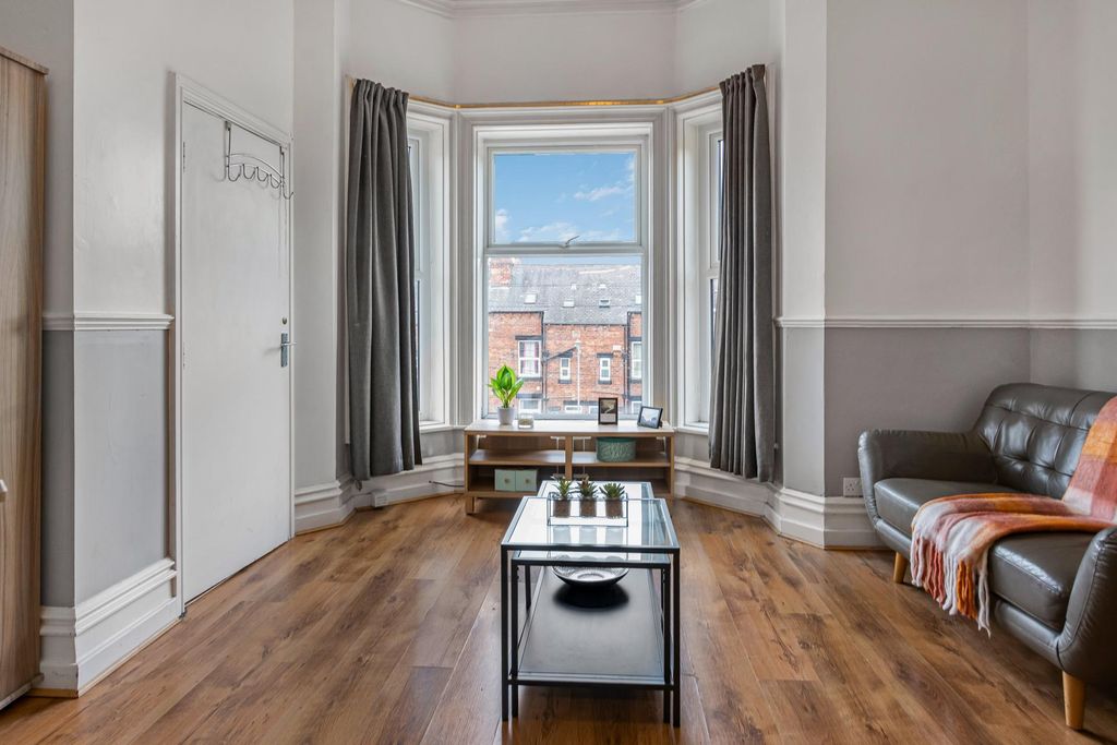 Property photo 1 of 6 Property Photo