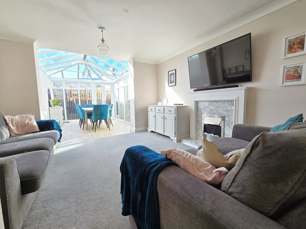 Property photo 2 of 22