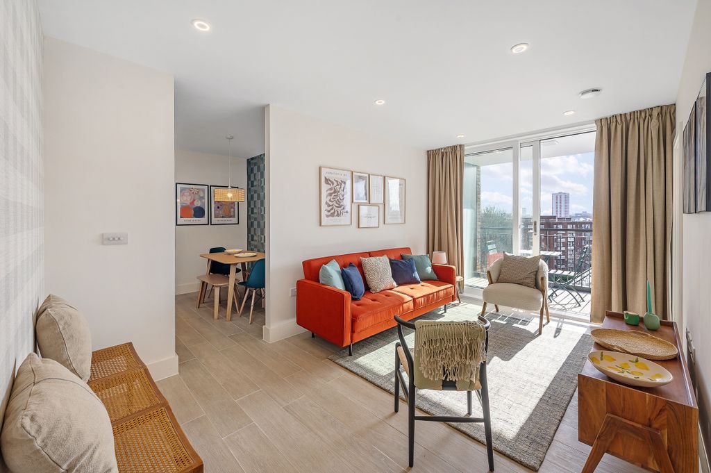 Property photo 2 of 13 22 ? 22A Wyvill Road