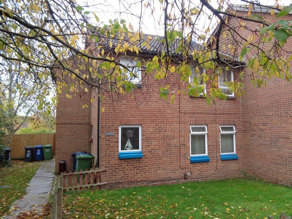 Property photo 1 of 4 Little Meadow 44 Front