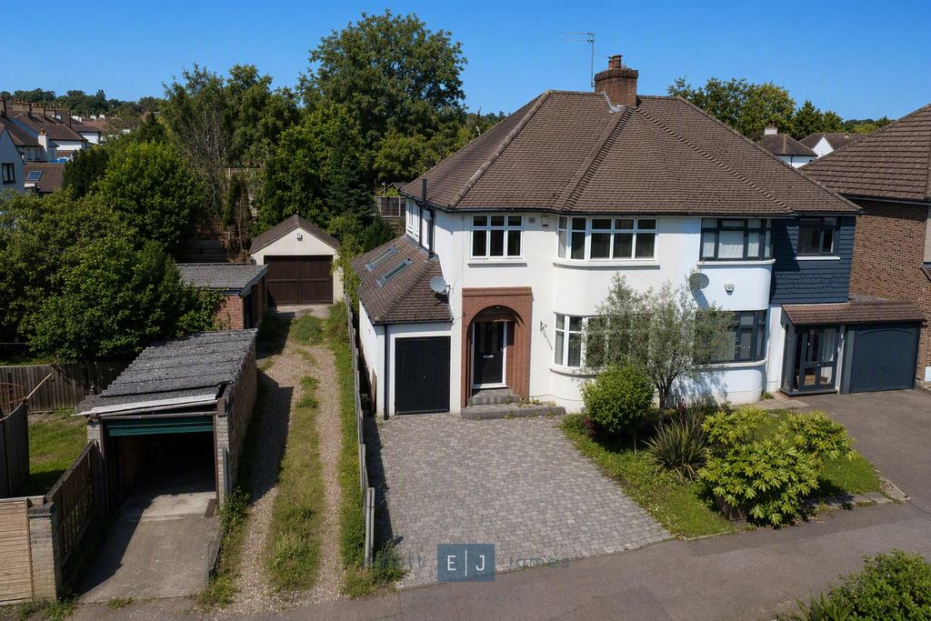 Property photo 1 of 24