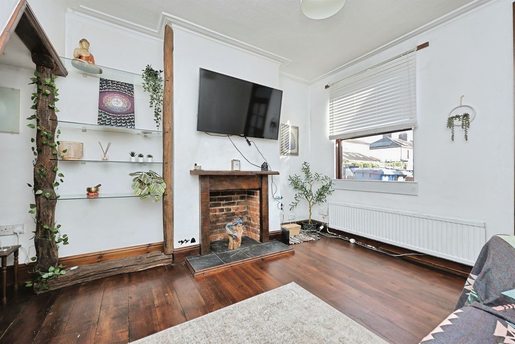 Property photo 2 of 13