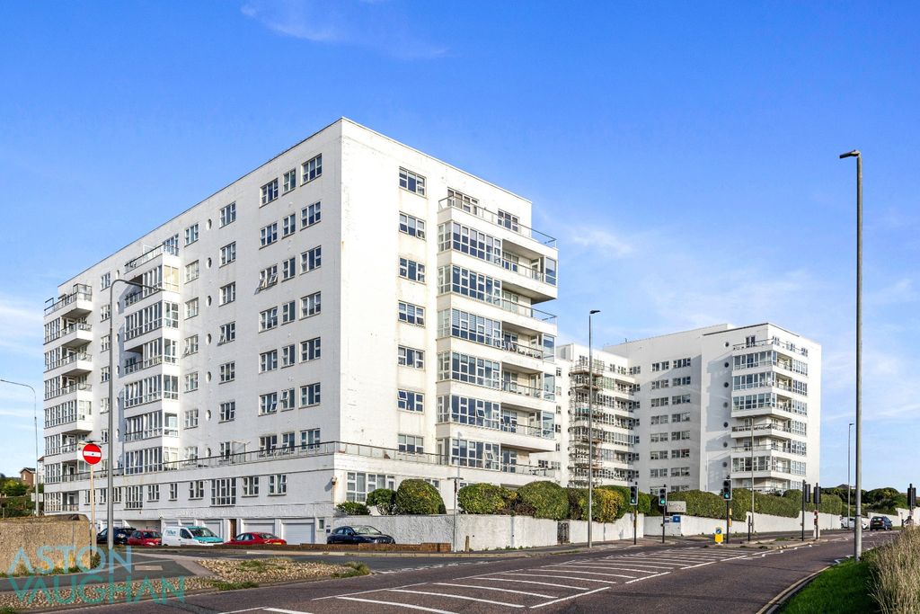 Property photo 1 of 23 4693701