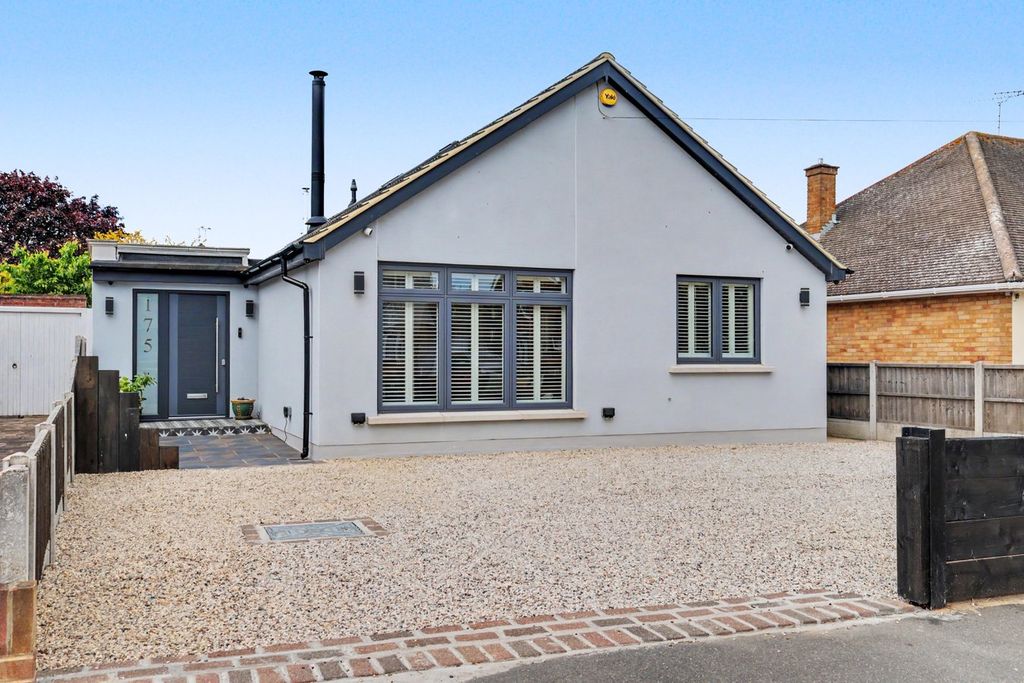 Property photo 1 of 27