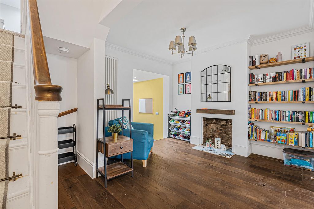 Property photo 2 of 23 7_70967.Jpg