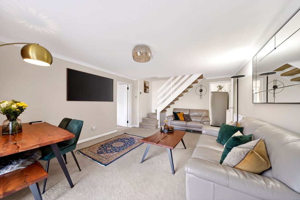 Property photo 2 of 47 Lounge/Diner