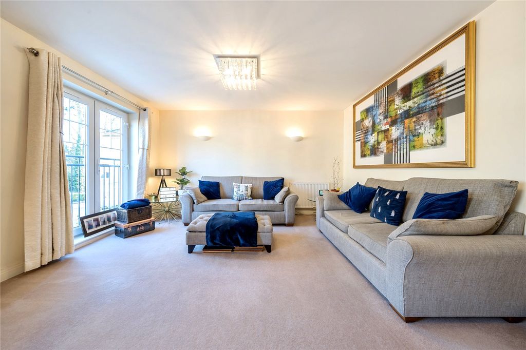 Property photo 3 of 29 Picture No. 03