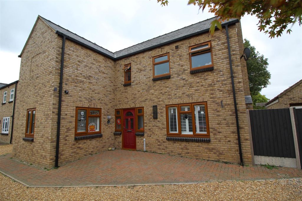 Property photo 1 of 18 Front 1.Jpg