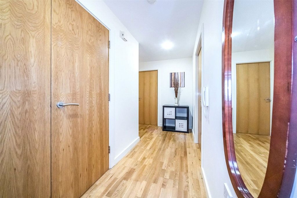 Property photo 3 of 15 Picture No. 11