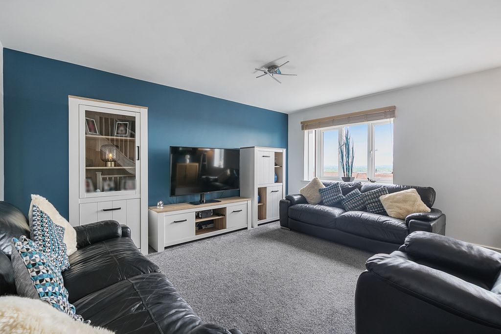 Property photo 2 of 16 1331828-6-688Ca7754Ea4c