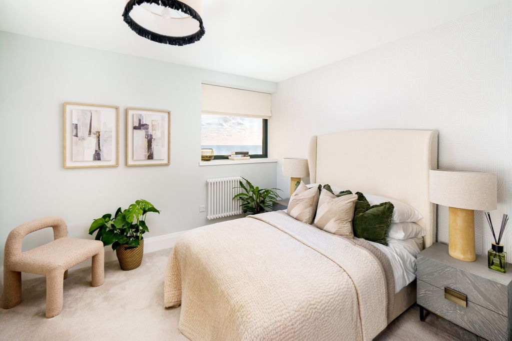 Property photo 2 of 19 4782542