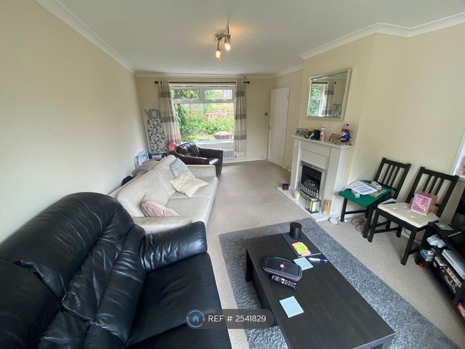 Property photo 2 of 12