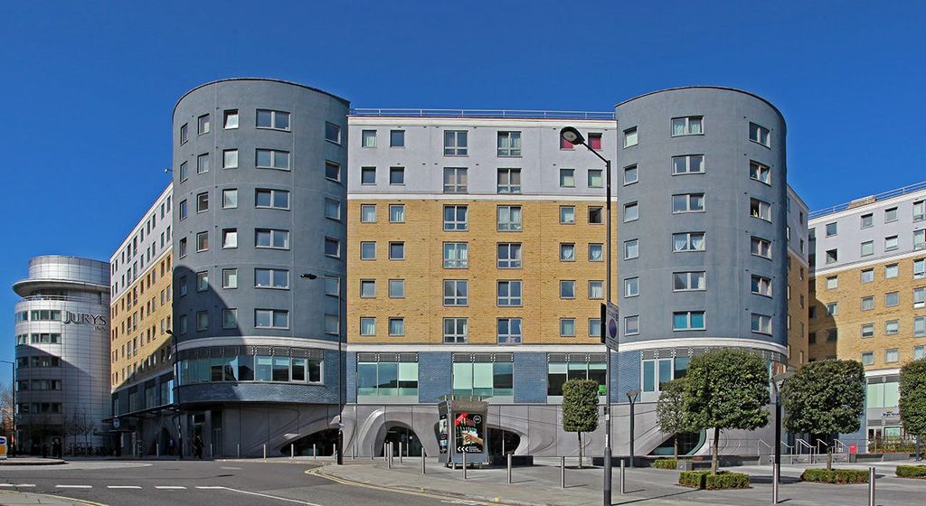 Property photo 3 of 7 Unit 14 Station Court Fulham Sw6 Office E3.Jpg