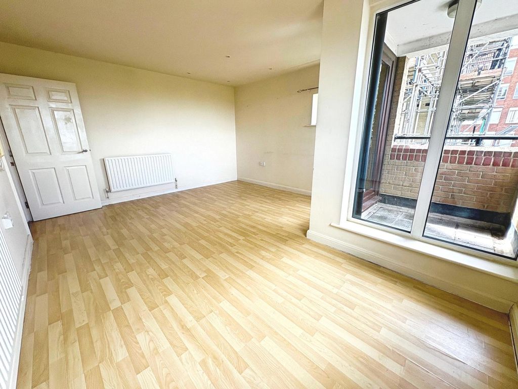 Property photo 3 of 9 Pbox-Img.Jpg