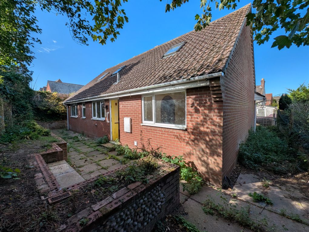 Property photo 2 of 16