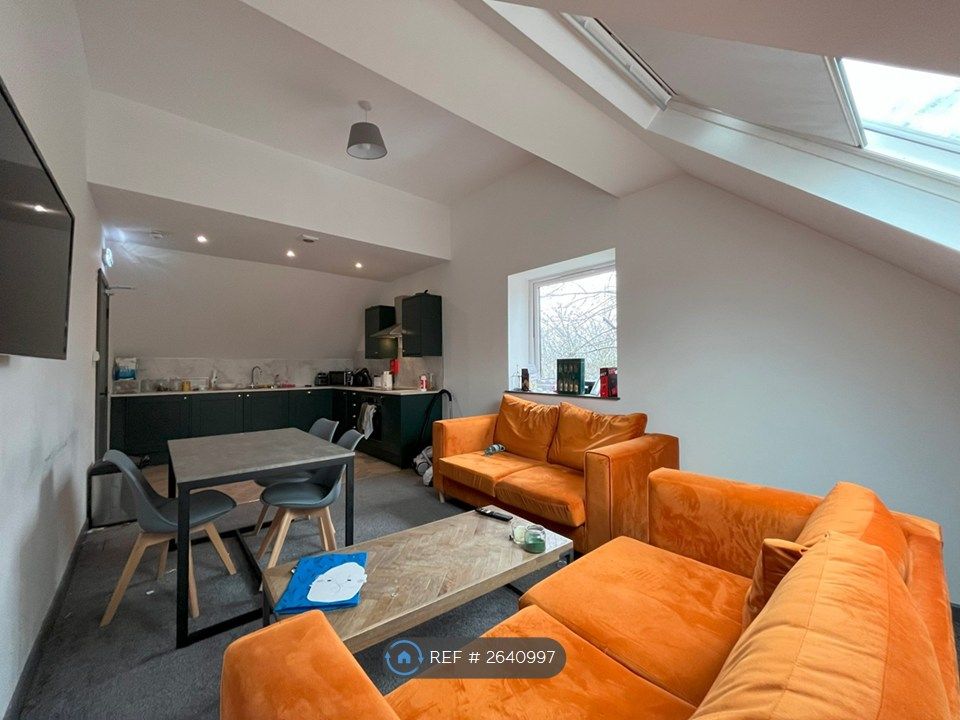 Property photo 2 of 5