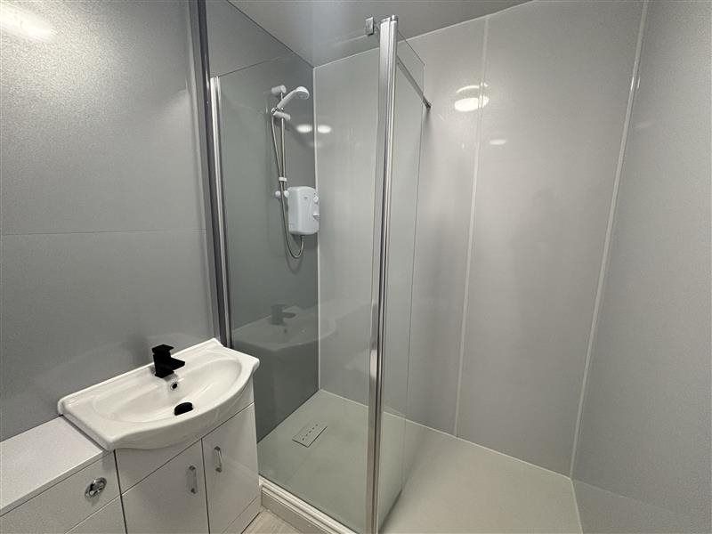 Property photo 2 of 6 d26358c3-c01c-46c2-Ad74-A74c3d4E745E