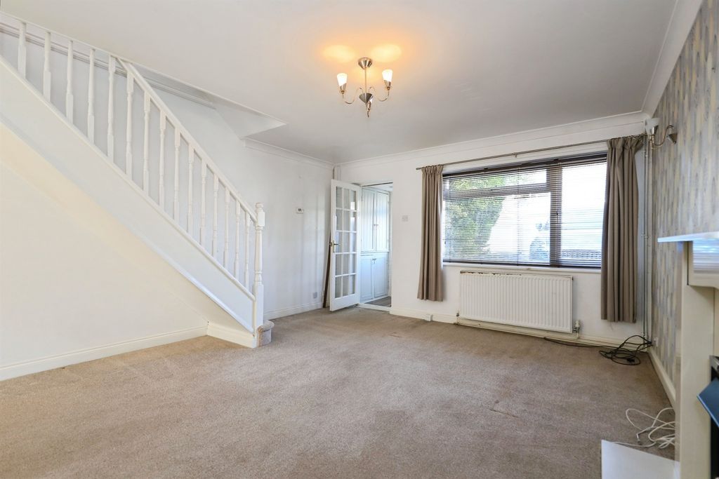 Property photo 3 of 17