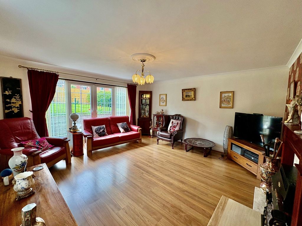 Property photo 3 of 20