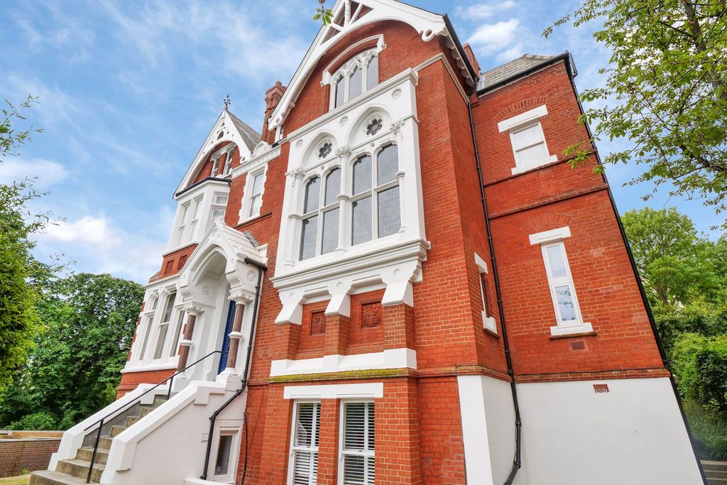 Property photo 1 of 14 15-22Ec78Af-6Fc6-41Bd-B47E-7De46046964Dp3717556-Me