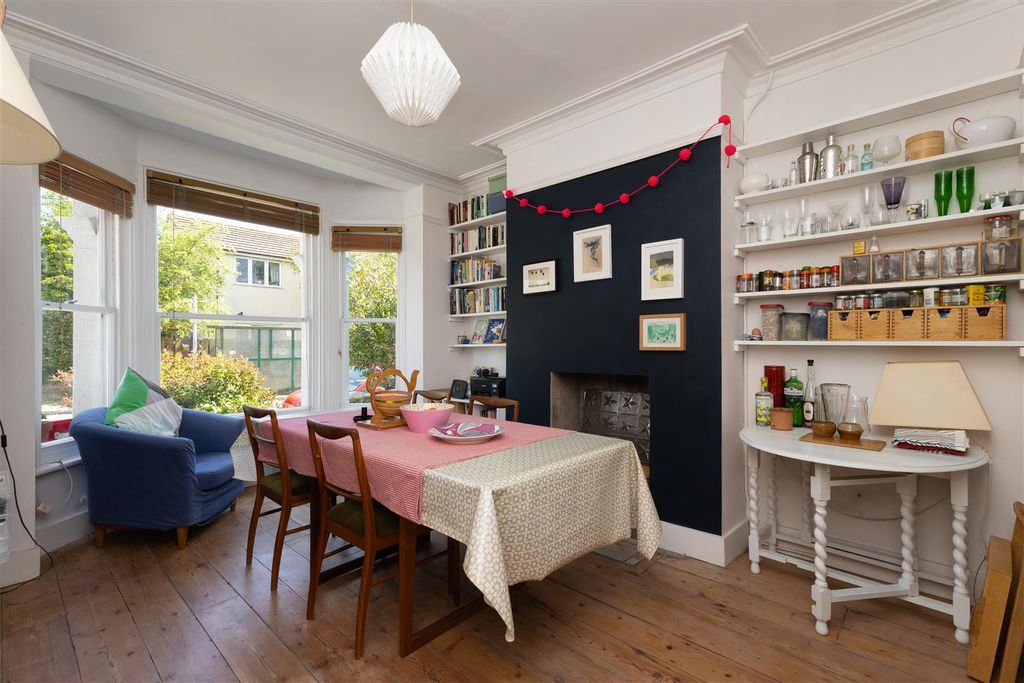 Property photo 3 of 26 Dining Room