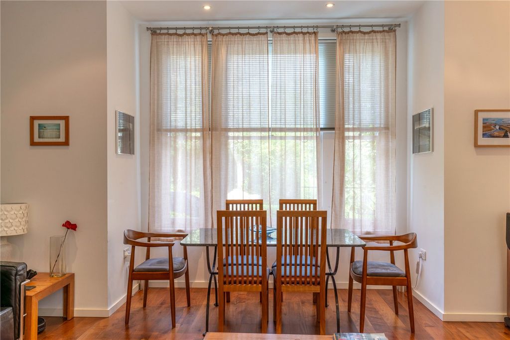 Property photo 3 of 14 Reception Room