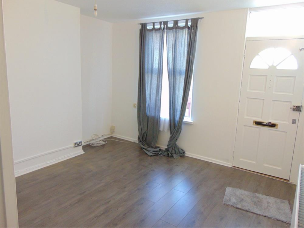 Property photo 2 of 8 Picture No. 02