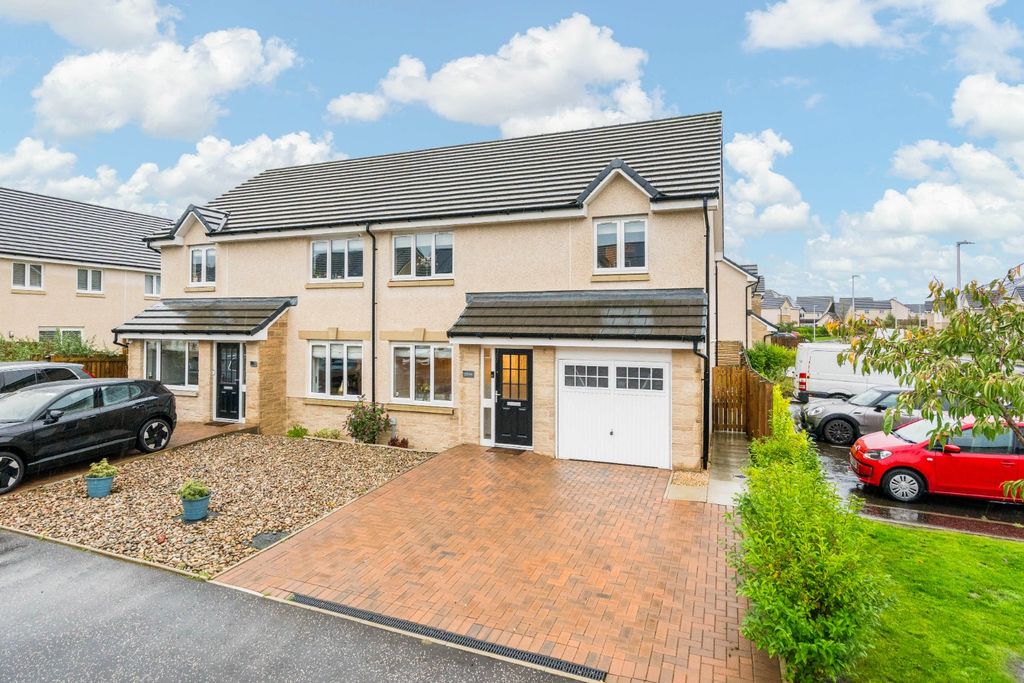 Property photo 1 of 27 5894100