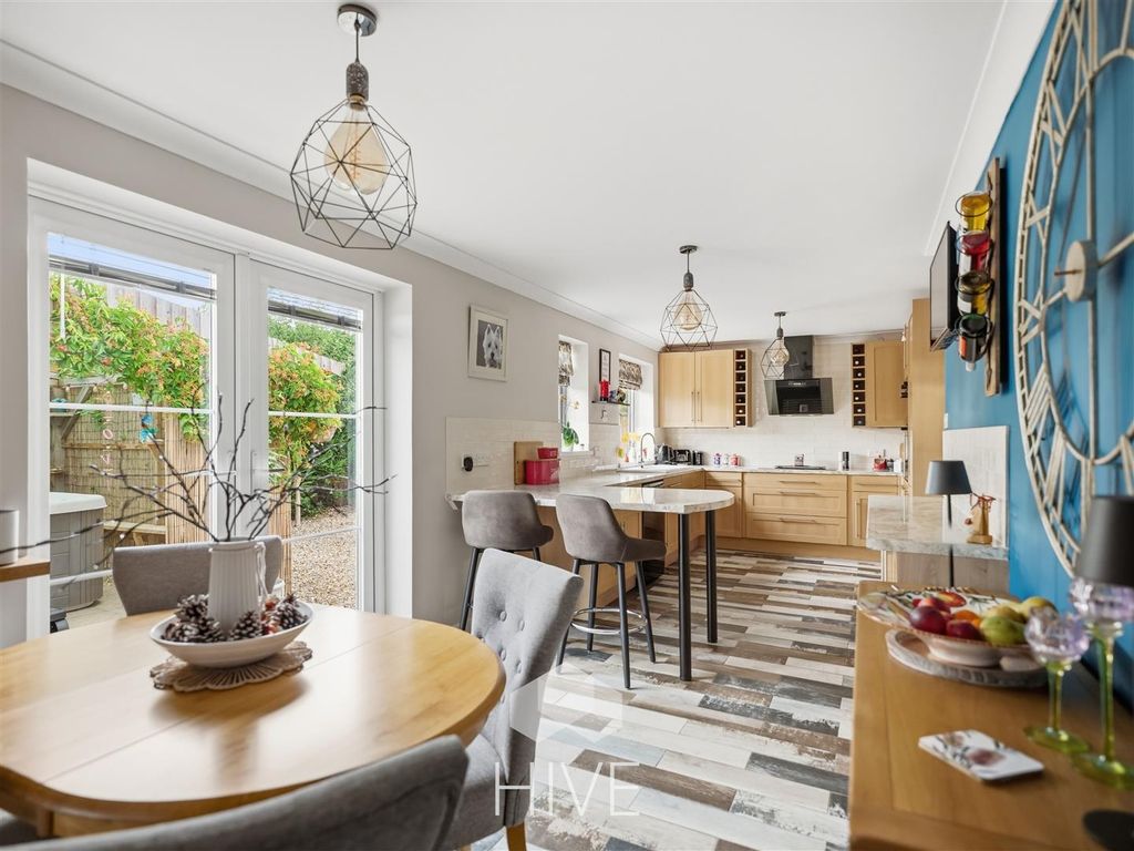 Property photo 2 of 35 Kitchen / Diner