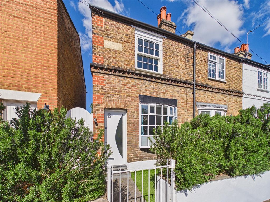 Property photo 1 of 13