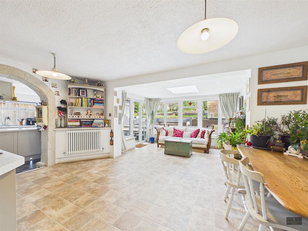 Property photo 3 of 20 Cam02887G0-Pr0597-Still004.Jpg