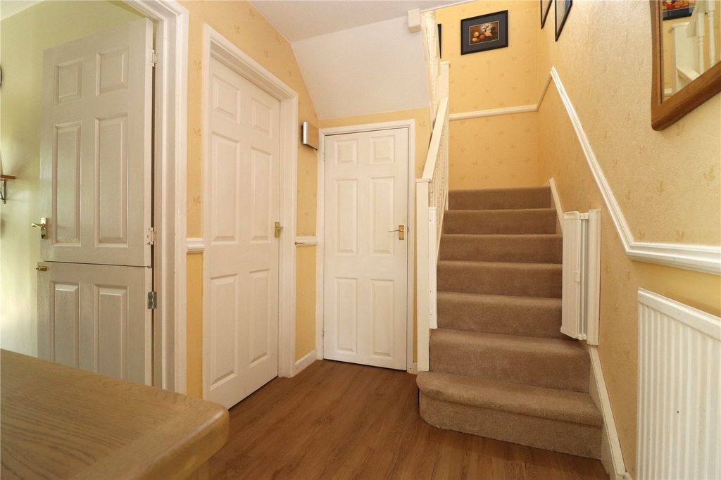 Property photo 3 of 24 Picture No. 16