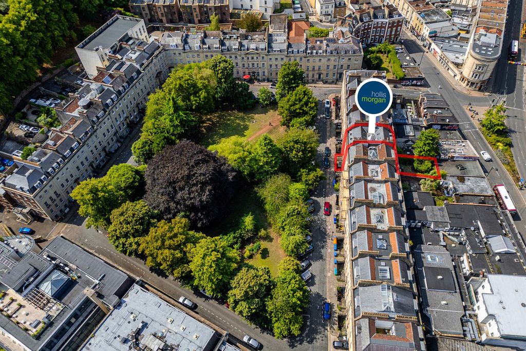 Property photo 1 of 51 23 Berkeley Square, Clifton, Bristol Bs8 1Hp | Fre